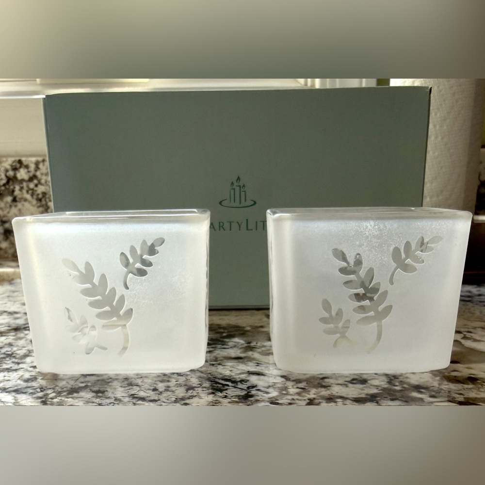 PartyLite SQUARE PAIR Frosted Botanical Votive Holders_(Pair) P7235
